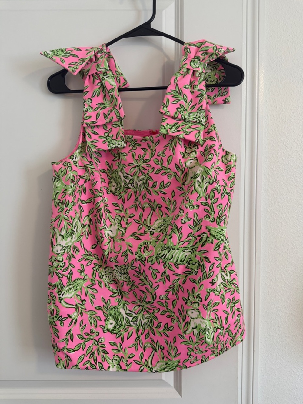 Lilly Pulitzer Pink & Green Leaf Print Tie-Shoulder Tank
